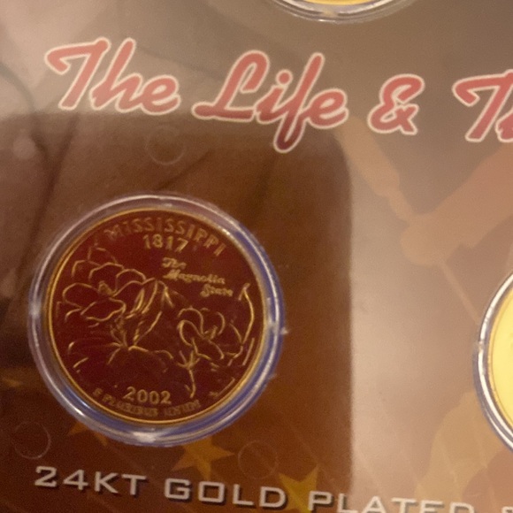 Elvis Presley Coin Set - Picture 3 of 6